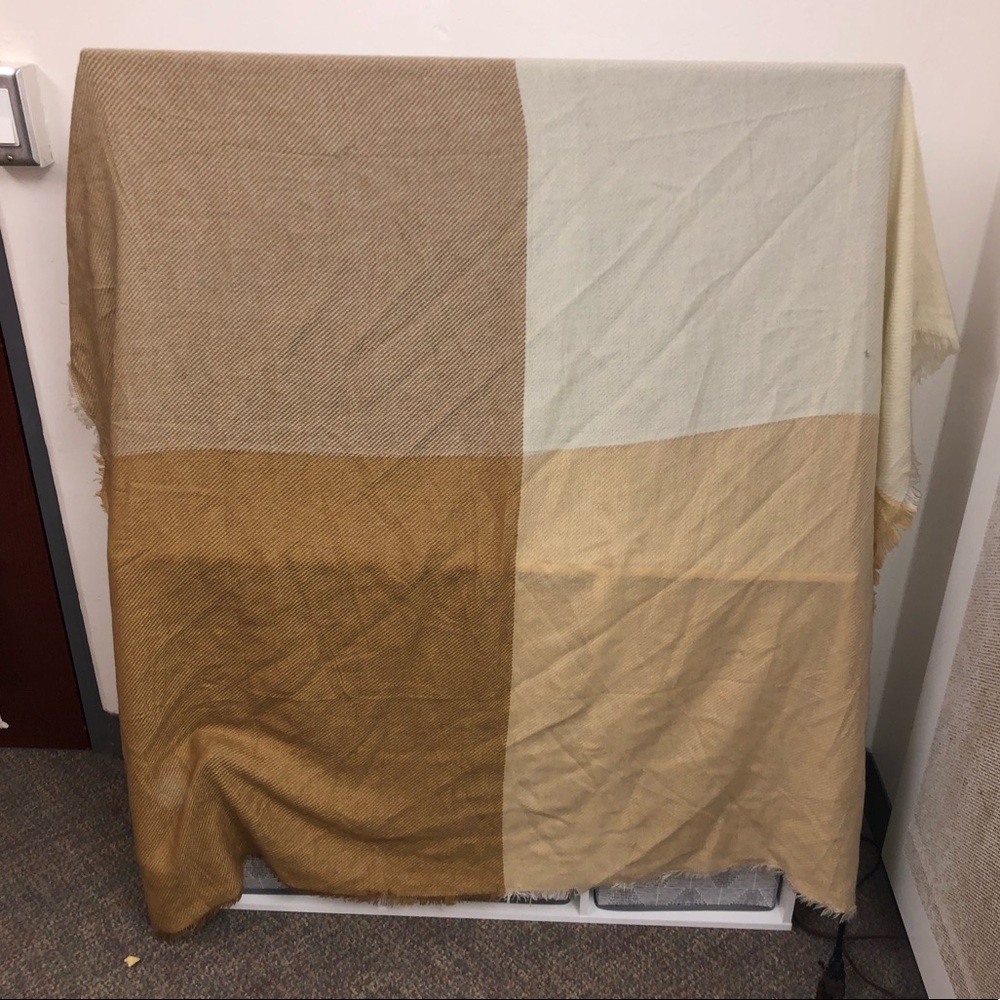Blanket Scarf - Picture 2 of 5